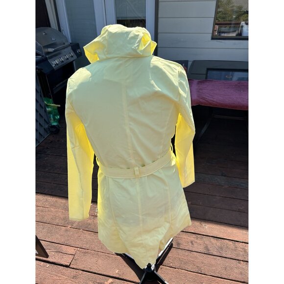 Rains Women's Rain Jacket, color Straw Yellow, Waterproof, Size Medium, NWT - Picture 10 of 11